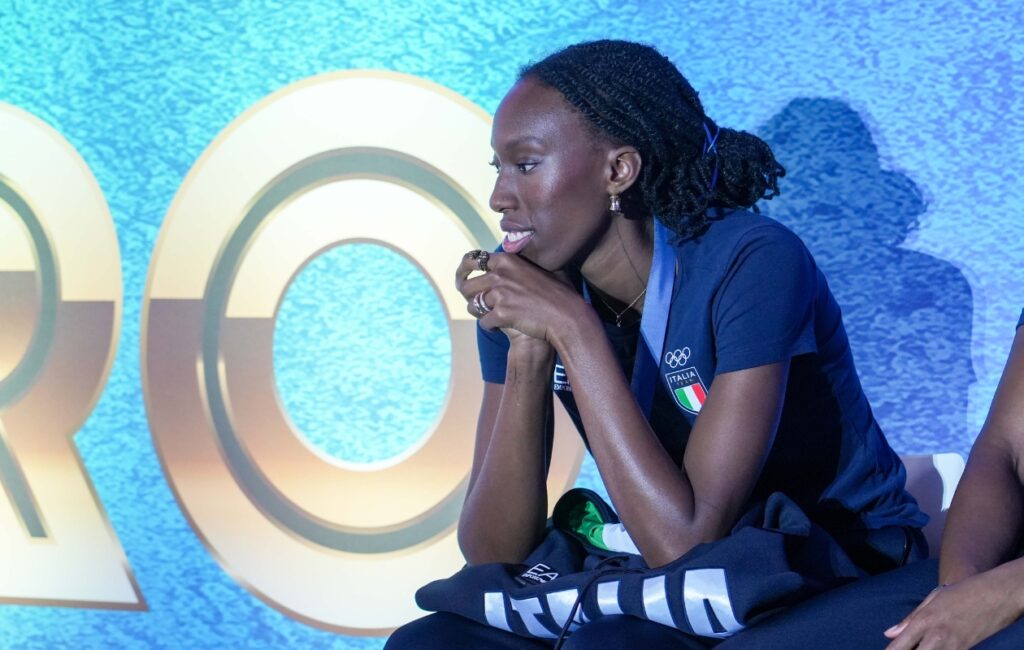 Azzurre d’Oro: l’ironia di Moki De Gennaro, le emozioni di Paola Egonu