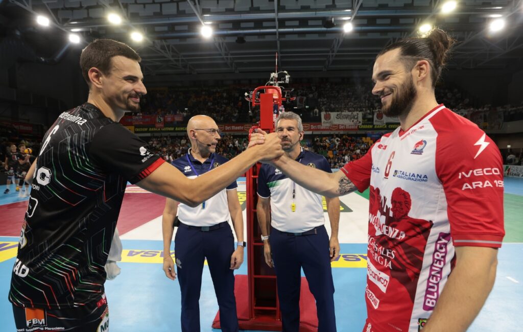 Supercoppa: Maar non basta a Piacenza, Perugia la chiude in quattro set